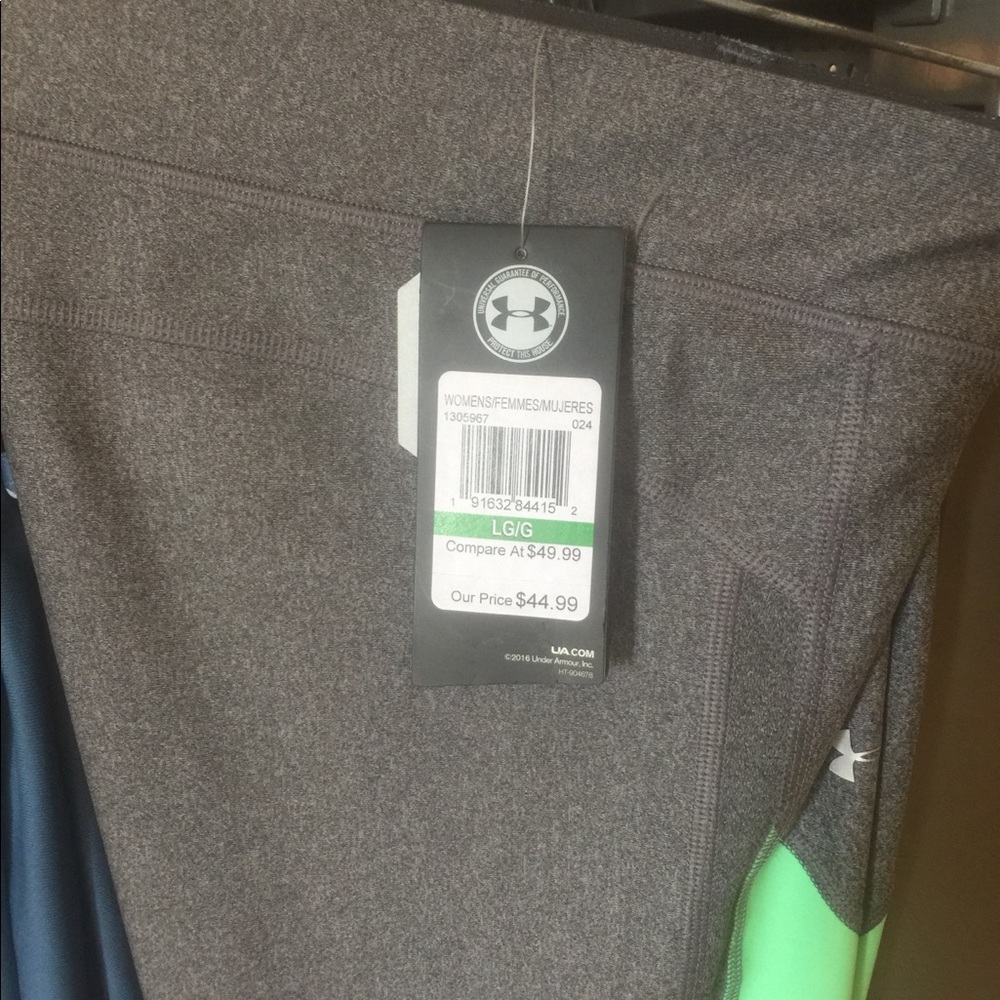 New never worn L Under Armour pants